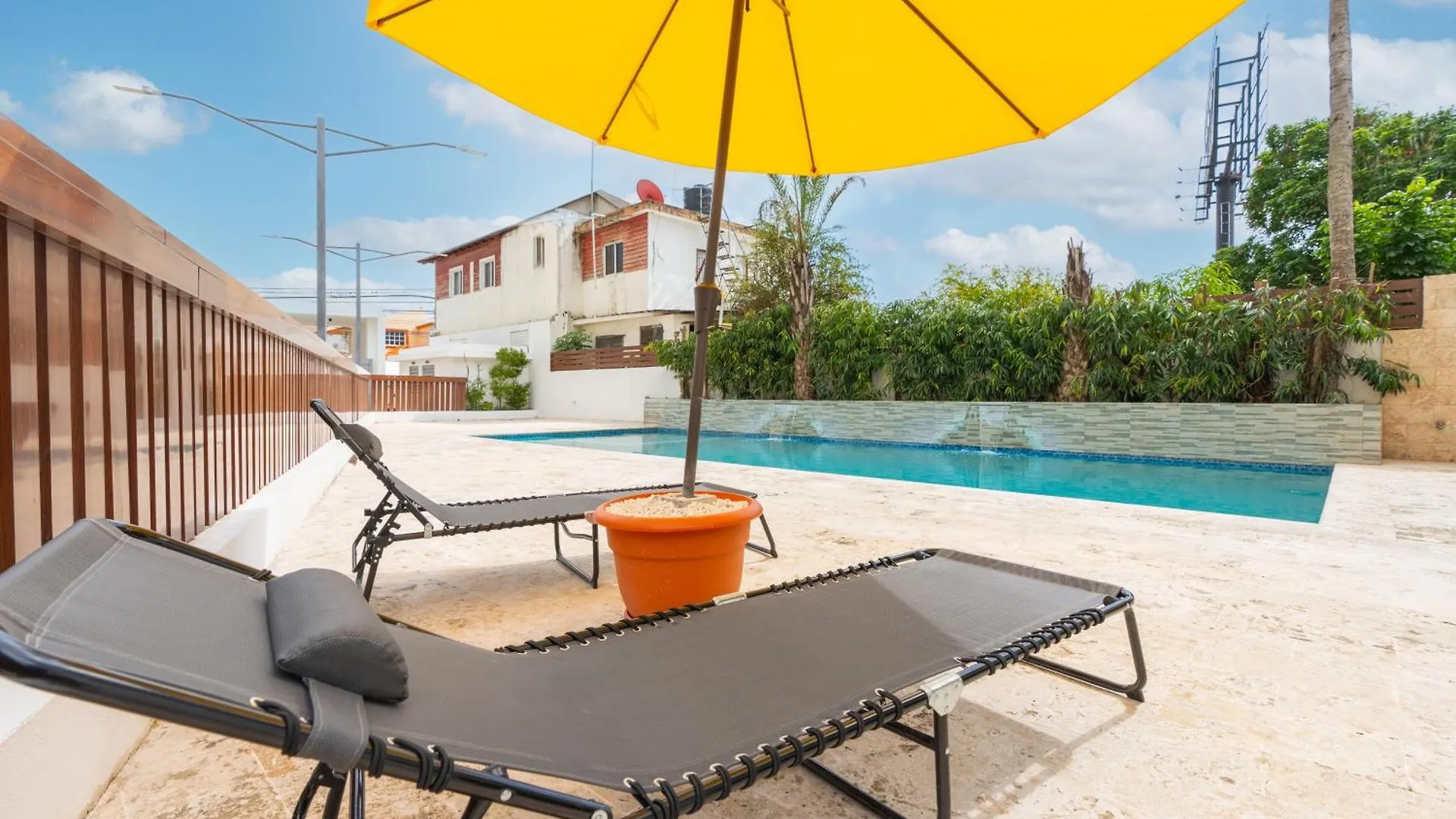 Santiago Oasis With Pool, Gym, & Free Parking Apartment Santiago De Los Caballeros 0*,  Dominican Republic