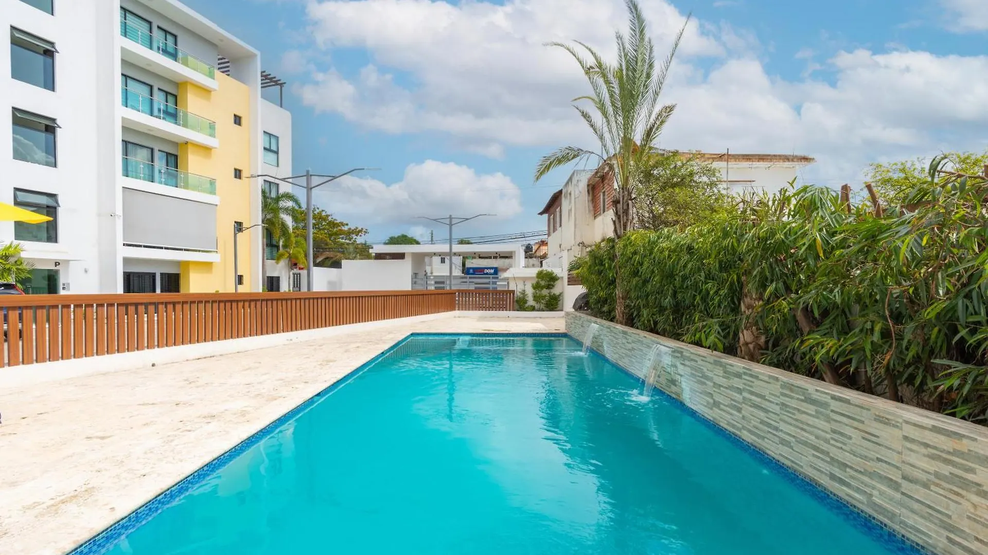 Santiago Oasis With Pool, Gym, & Free Parking Apartment Santiago De Los Caballeros
